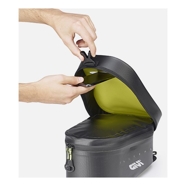 Image Title givi-grt716-waterproof-tank-bag-interior